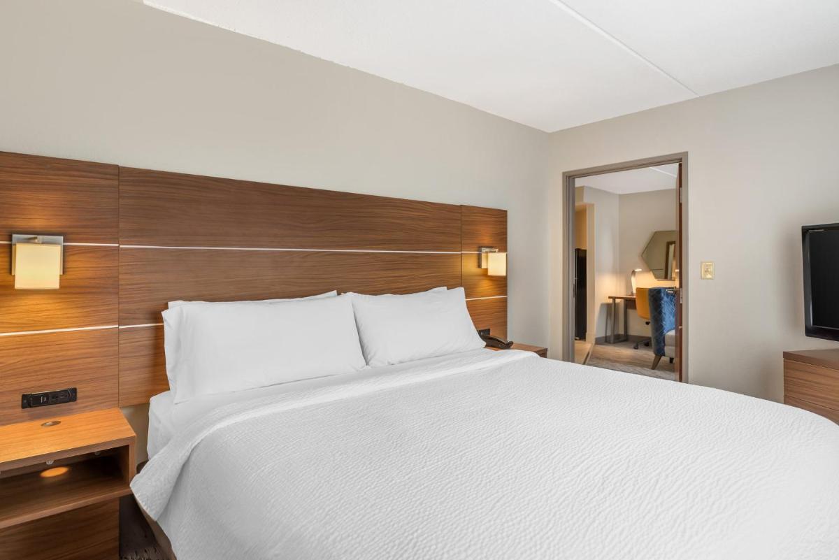 Holiday Inn Express Hotel and Suites Petersburg - Fort Lee an IHG Hotel image 15