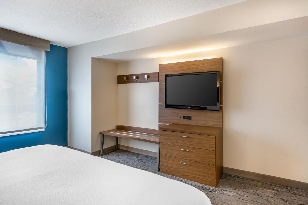 Holiday Inn Express Hotel and Suites Petersburg - Fort Lee an IHG Hotel image 19